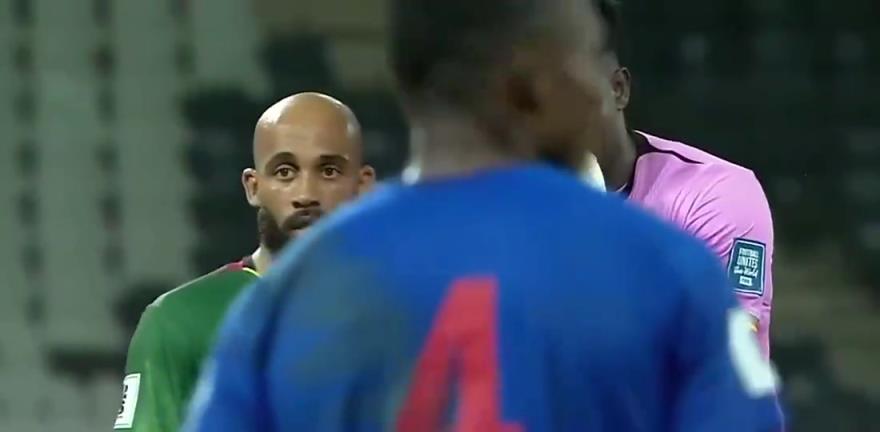 奧納納越來越抽象！此前跑到前場指揮隊友罰任意球