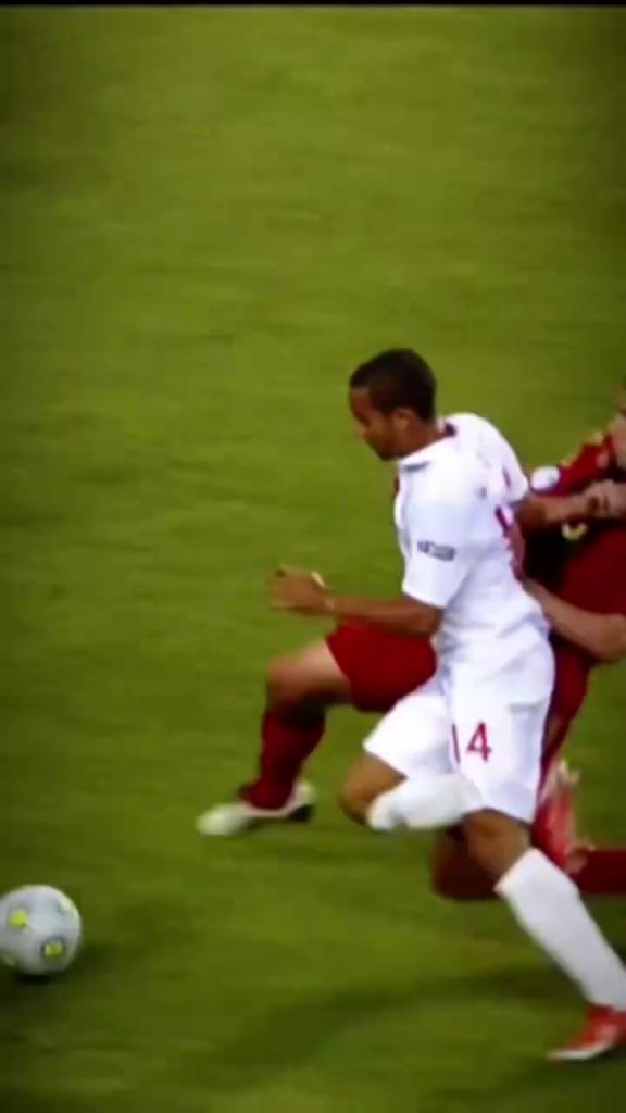 人生贏家！榮譽(yù)佳人伴其左右！胡梅爾斯國(guó)家隊(duì)生涯混剪！